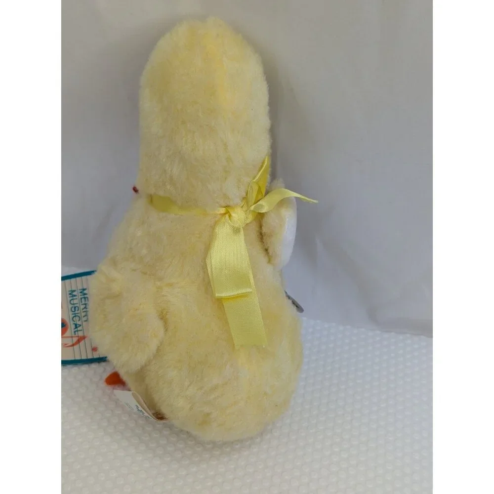 Douglas Cuddle Toys Yellow Duck Chick Plush Wind Up Musical 8 Inch Vintage‎